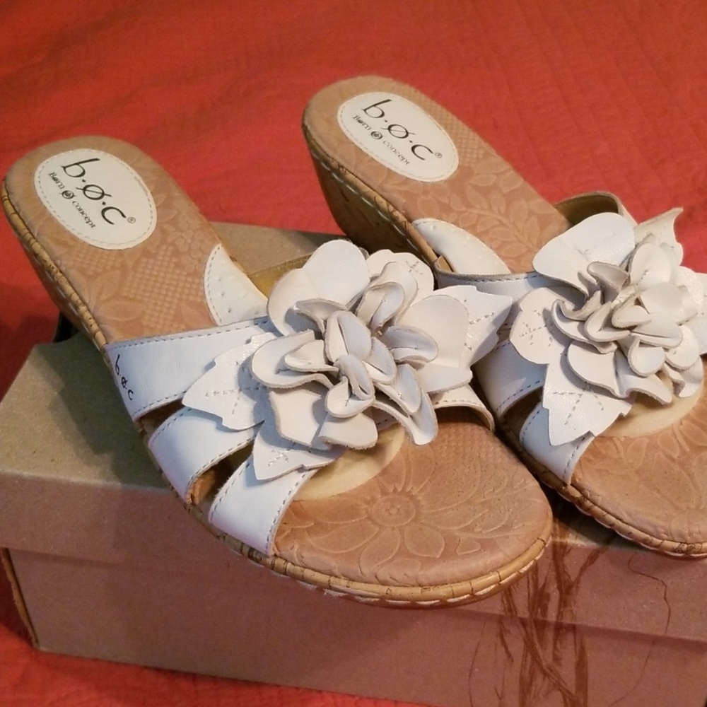 Boc leather sandals